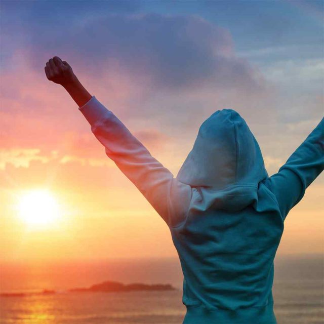 https://www.coachingchamber.org/wp-content/uploads/2018/01/img-rising-hands-640x640.jpg